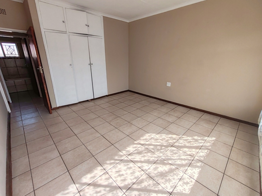 2 Bedroom Property for Sale in Potchefstroom North West